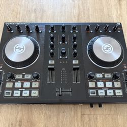 Traktor Kontrol S2 MK2 DJ Controller + USB Cable