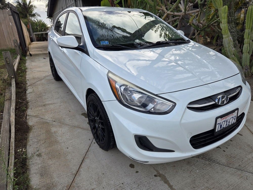 2016 Hyundai Accent