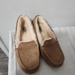 Ugg Slippers 