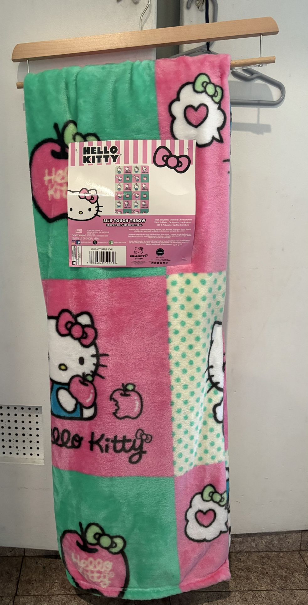 Hello Kitty Blanket