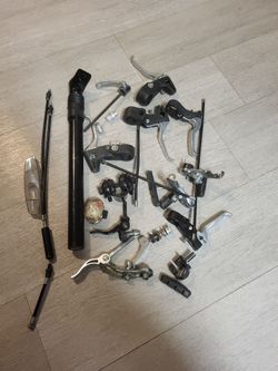 I am selling these bicycle parts.