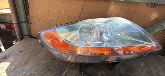 2003 2005 BMW z4 headlights right side