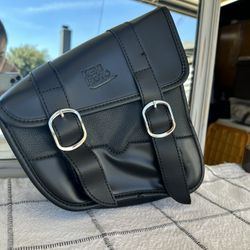 Motorcycle side bag
