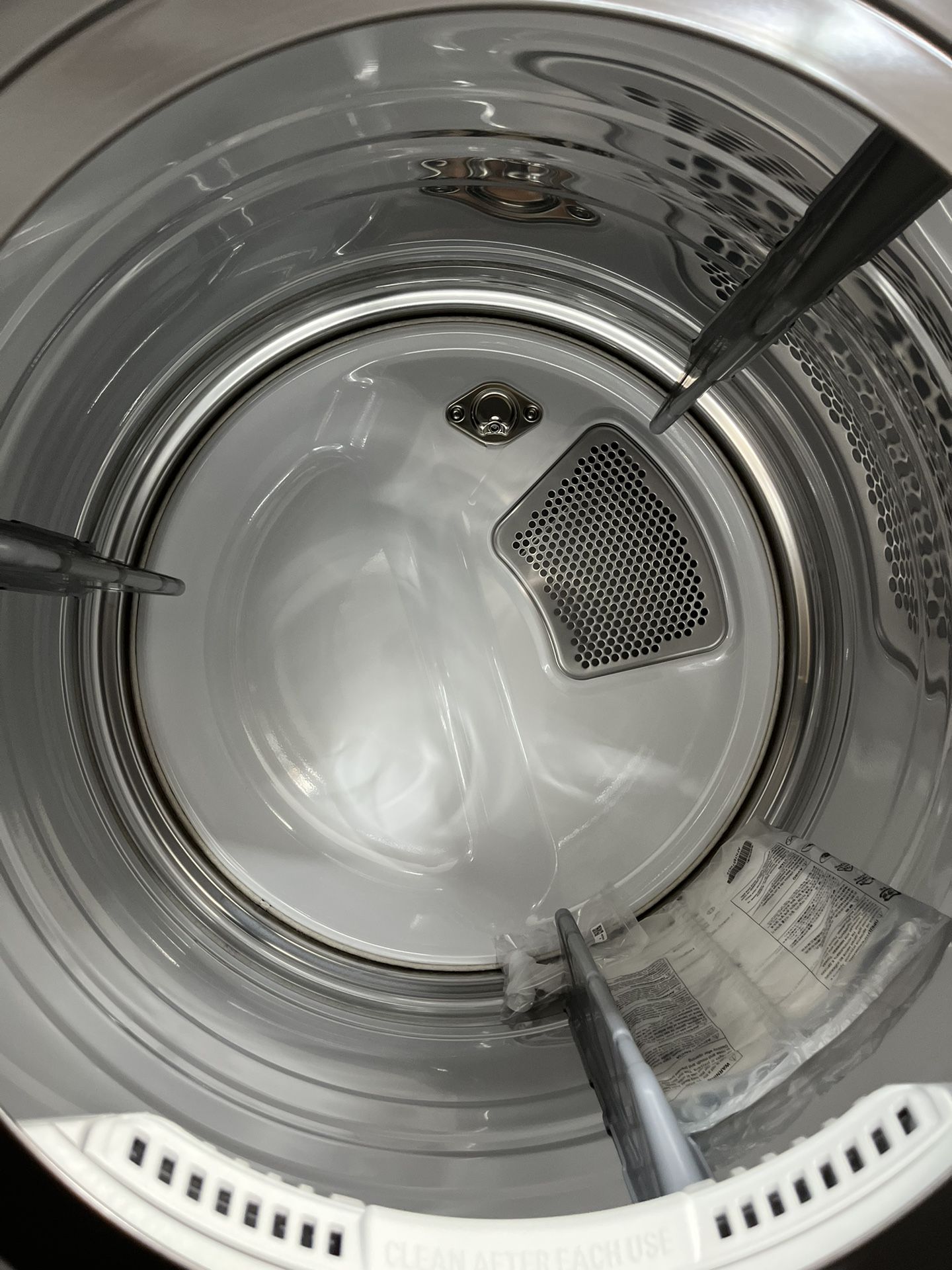 LG THINQ WASHTOWER GAS STACKABLE BLACK STAINLESS for Sale in Bellflower