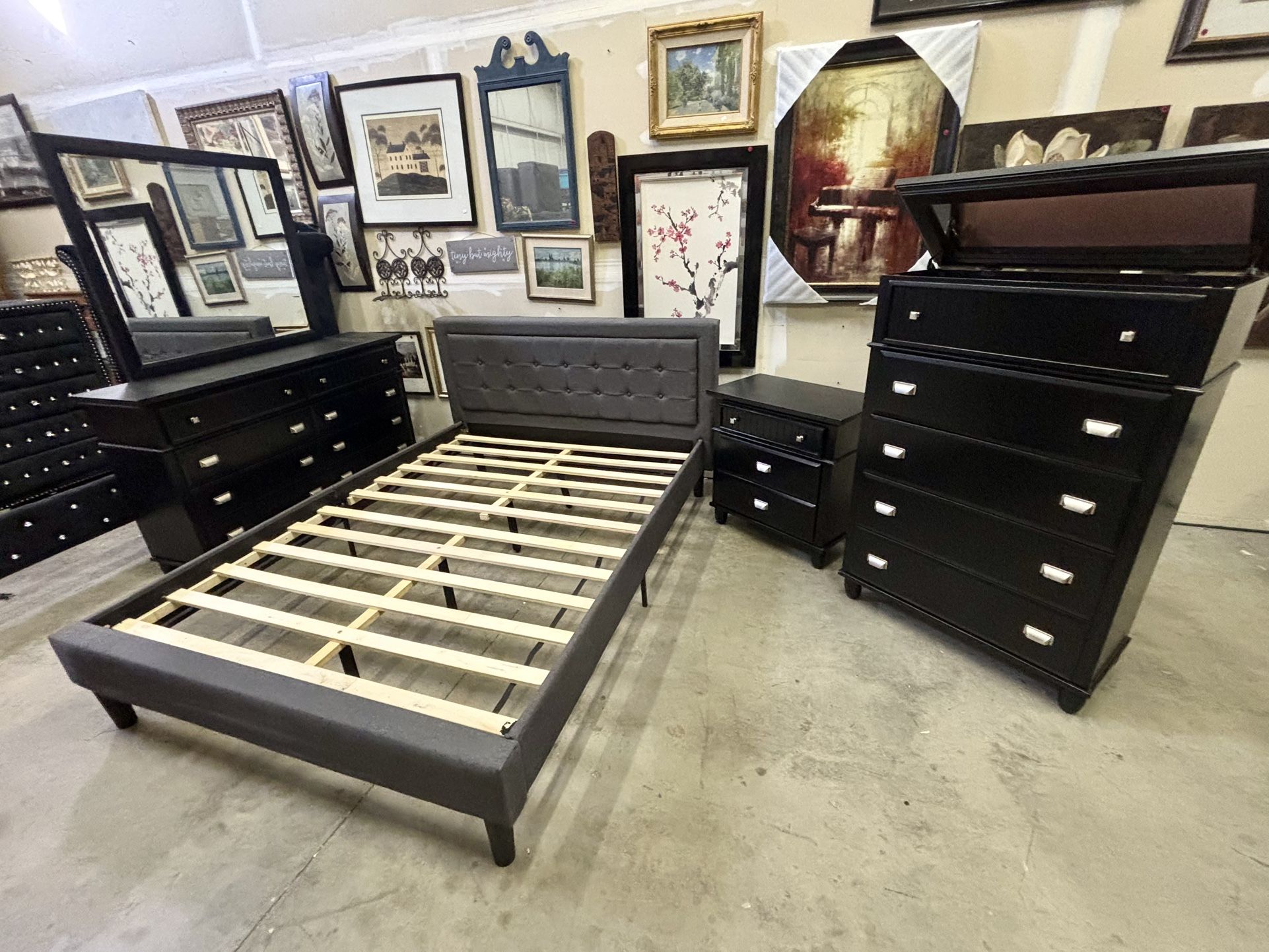 Bob’s Spencer 5 Piece Queen Black Bedroom Set