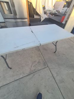 Banquet tables