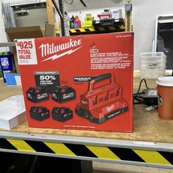 Milwaukee Battery Pack