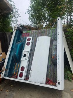 88-98 Chevrolet/GMC Pickup Complete Short Bed, Tailgate, Roll Pan, and Topper (not in pic)