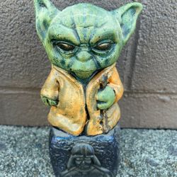 STAR WARS CHEWBACCA OR YODA CONCRETE STATUES 