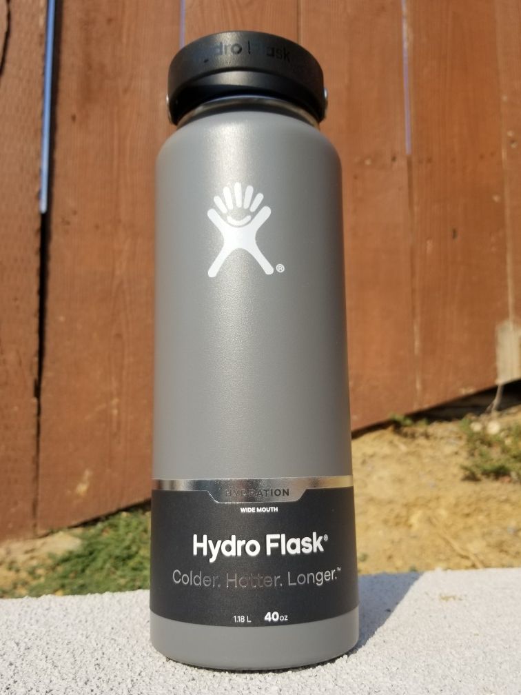 Hydro Flask Water Bottle With Flex Cap 40oz Graphite NEW