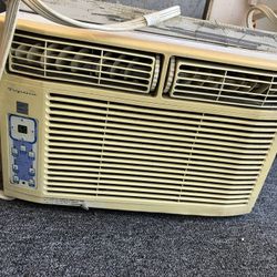 Frigidaire Air Conditioner WORKS Used Condition 