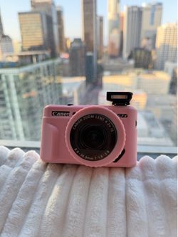 Canon G7X Mark II works great