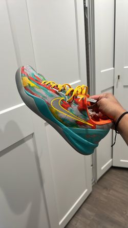 Kobe 8 Venice Beach Size 10.5