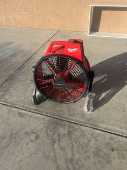 M18 Milwaukee fan