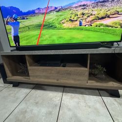 Tv Stand. Vynl Wood and Vynl Concrete Top