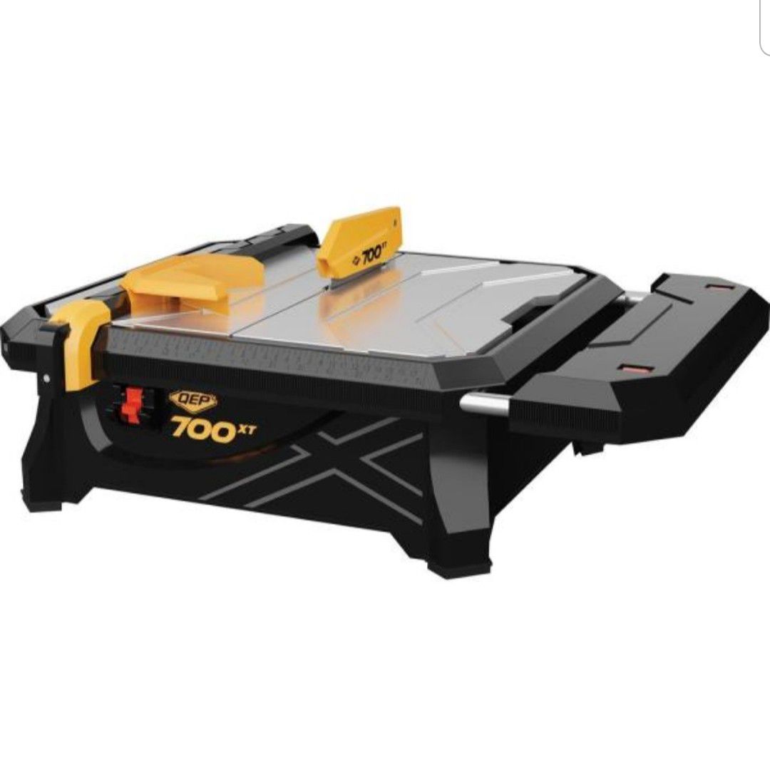 QEP 7 in. 700XT Wet Tile Saw with Table Extension