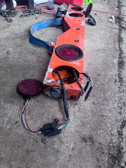 DAMAGED Tow Light Semi Heavy Duty