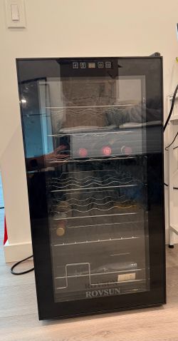 Wine cooler - 24 bottles