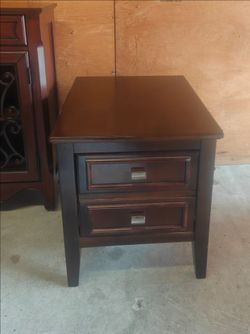 Brown 2-Drawer Nightstand