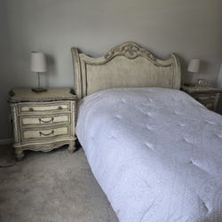 Queen Bed Room Set