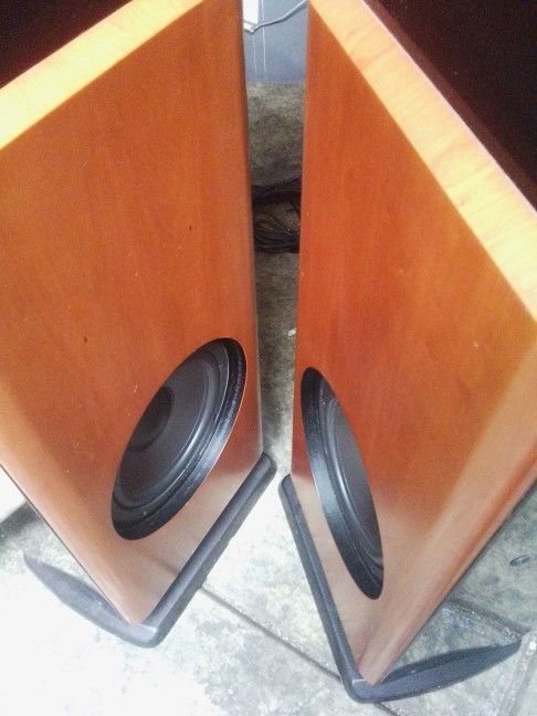 POLK AUDIO SPEAKERS