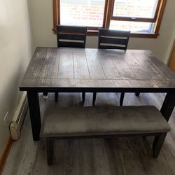 kitchen table with chairs 
