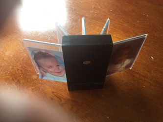 A desk frame pictures can hold 10 pictures.