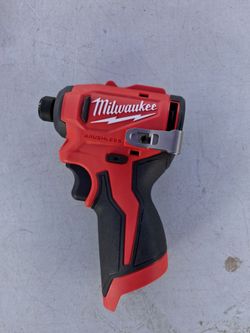 Impacto 1/4 m12 Brushless nuevo solo erramienta