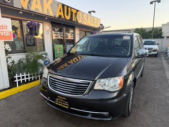 2011 Chrysler Town & Country