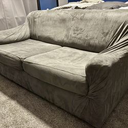 Loveseat/Couch 