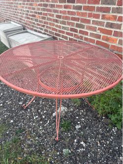 Metal patio table