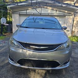 2018 Chrysler Pacifica