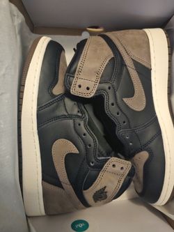 AJ1s