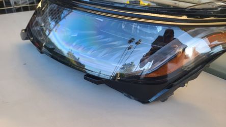 2018 -2021 LAND ROVER RANGE ROVER SPORT LEFT HEADLIGTH DRIVER SIDE LED GENUINE USED OEM.  AA1