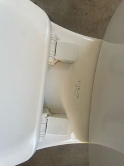 Toilet Sterling 1.6 gpf
