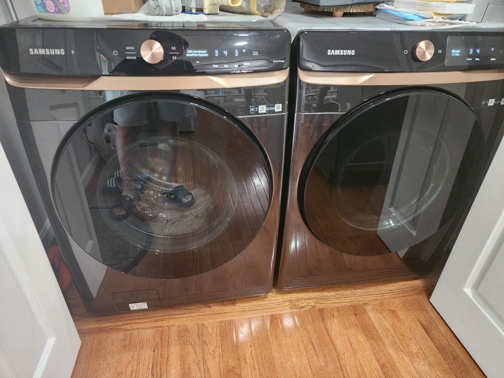 Samsung Smart Washer Dryer Set