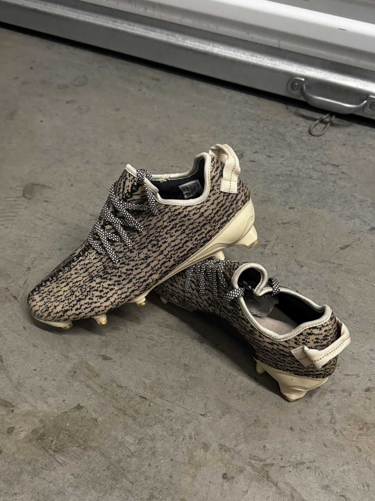 Yeezy 350 Cleats