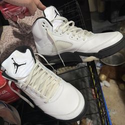 Jordan 5’s Retro Men Size 11