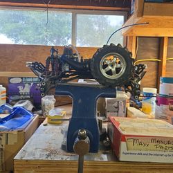 2002 Traxxas T-maxx Vintage