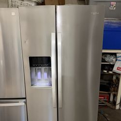 Refrigerator whirlpool 