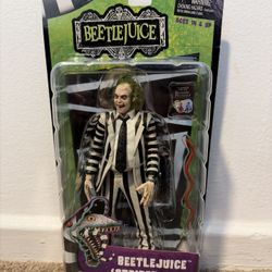 Beetlejuice (striped Suit) Action Figure By Neca Ages 14 & Up