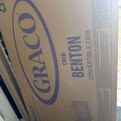 Brand New Crib  And Toddler Bed In 1 