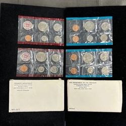 Pair 1971 & 1972 U.S. Mint Sets in OGP -- 22 TOTAL UNCIRCULATED COINS!