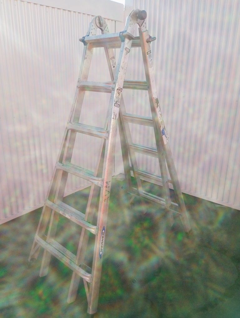 WERNER 18' FOLDABLE EXTENSION LADDER