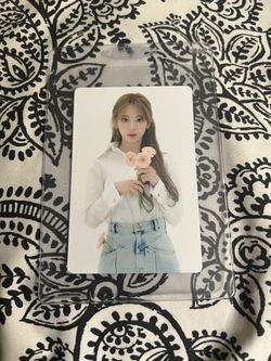 IZ*ONE IZONE Le Sserafim One, The Story Miyawaki Sakura PHOTOCARD