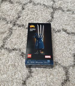 LEGO Marvel Wolverine’s Adamantium Claws Set