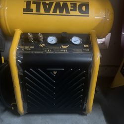 Dewalt Compressor 