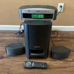 BOSE AV3-2-1 CD Media Center Powered Speaker System w/Remote Tested Working 