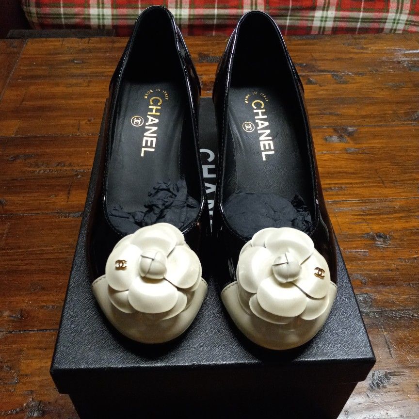 Chanel Loafers Size 36 for Sale in La Mirada, CA - OfferUp