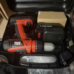 Black And Decker Drill With Two Batteries 